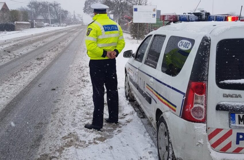  Recomandările polițiștilor pentru șoferi, în condiții de iarnă