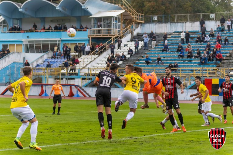  Fotbal: Gloria Bistrița bate rău Metalurgistul Cugir cu 4-0 și rămâne pe primul loc cu 27 de puncte