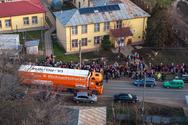  Camionul de Crăciun împlinește 25 de ani! FOTO