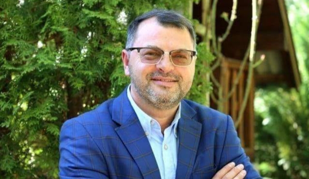  Sorin Hangan: Sărbători binecuvântate, tuturor! Se naște Învățătorul!