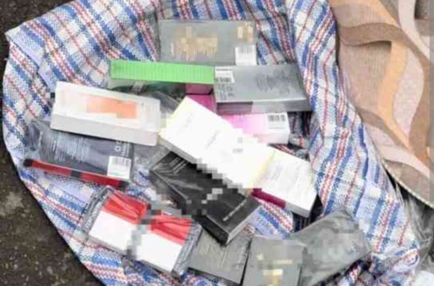  Femeie din Mureș, prinsă în timp ce vindea parfumuri contrafăcute în Năsăud !