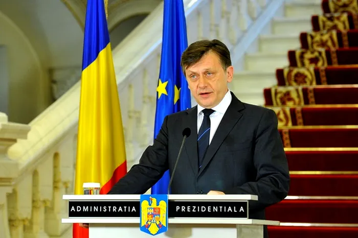  Crin Antonescu este propunerea coaliției PSD-PNL-UDMR pentru alegerile prezidențiale