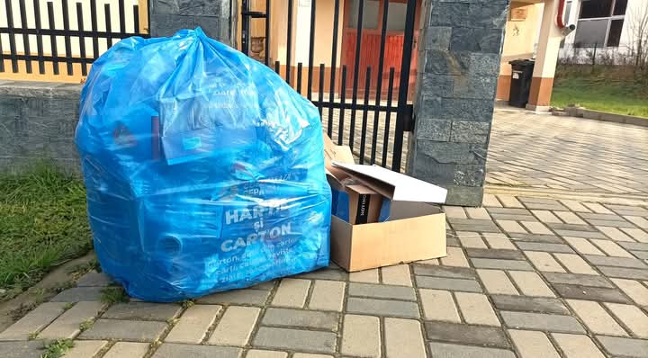  Miercuri 8 IANUARIE 2024, se colectează SACUL ALBASTRU în Municipiul Bistrița și localitățile componente. FOTO