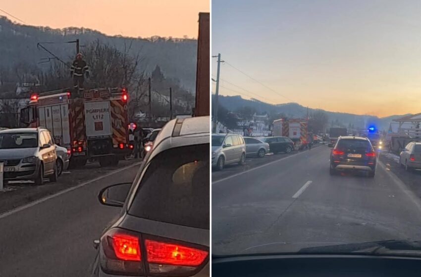  Accident rutier la Feldru. Patru persoane au fost transportate la spital