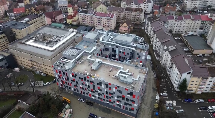  Au reînceput lucrările la noul corp al Spitalului Clinic Județean de Urgență Bistrița. VIDEO