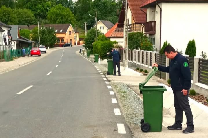  MIERCURI 15 Ianuarie 2025 se colectează pubela verde în Municipiul Bistrița și în localitățile componente. FOTO