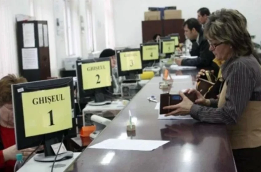  Start al restructurărilor impuse la stat, bugetarii fiind obligați să dea concurs pentru a-şi păstra postul