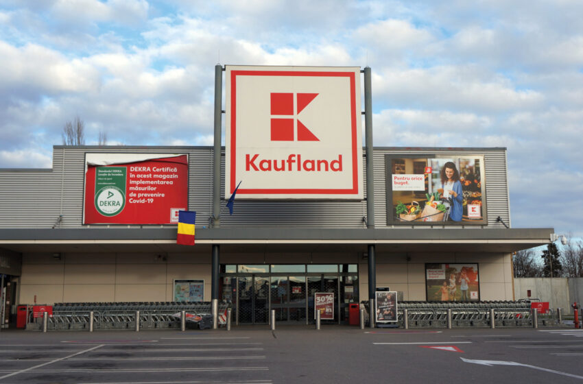  Tinerii care au bătut o familie în parcarea magazinului Kaufland din Bistrița au fost reținuți pentru 24 de ore