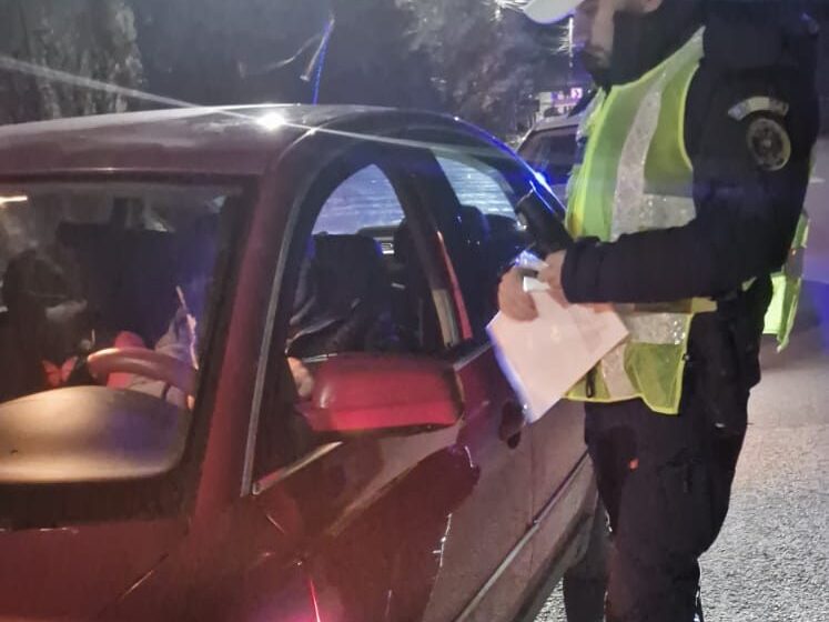  FOTO: Weekend plin de controale în trafic. Ce sancțiuni au aplicat polițiștii rutieri