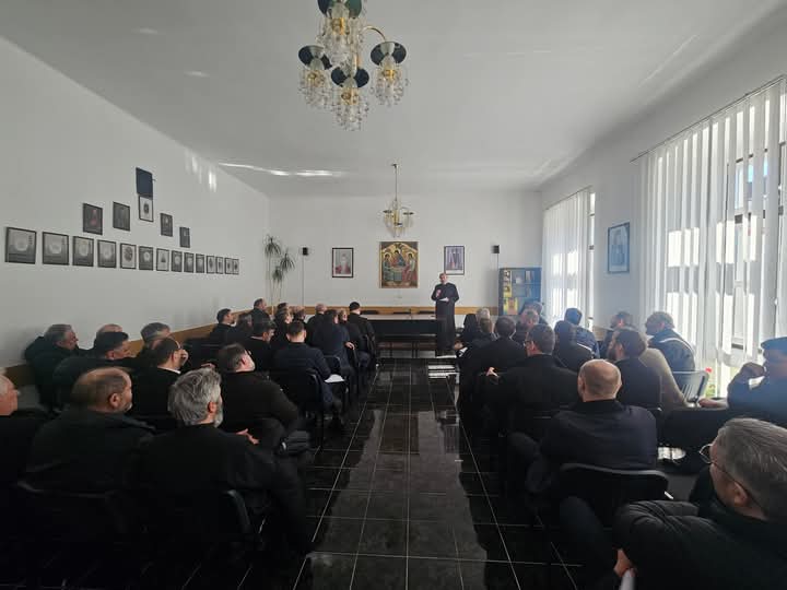  Intâlnire de lucru a preoților din Protopopiatului Ortodox Român Bistrița. FOTL