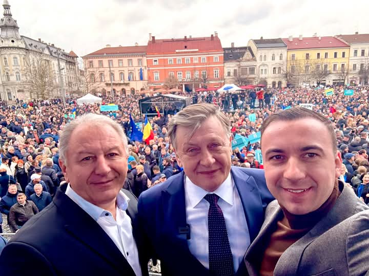  Bogdan Ivan: Îl susținem pe Crin Antonescu, cu sprijinul oamenilor, viitorul președinte al României! FOTO
