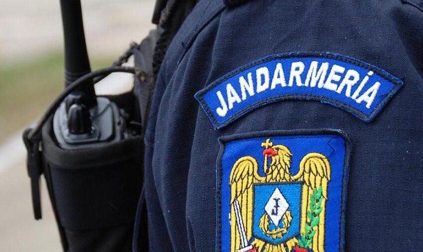  A adresat cuvinte și expresii jignitoare personalului din cadrul Judecătoriei Bistrița și a fost sancționat de către jandarmi