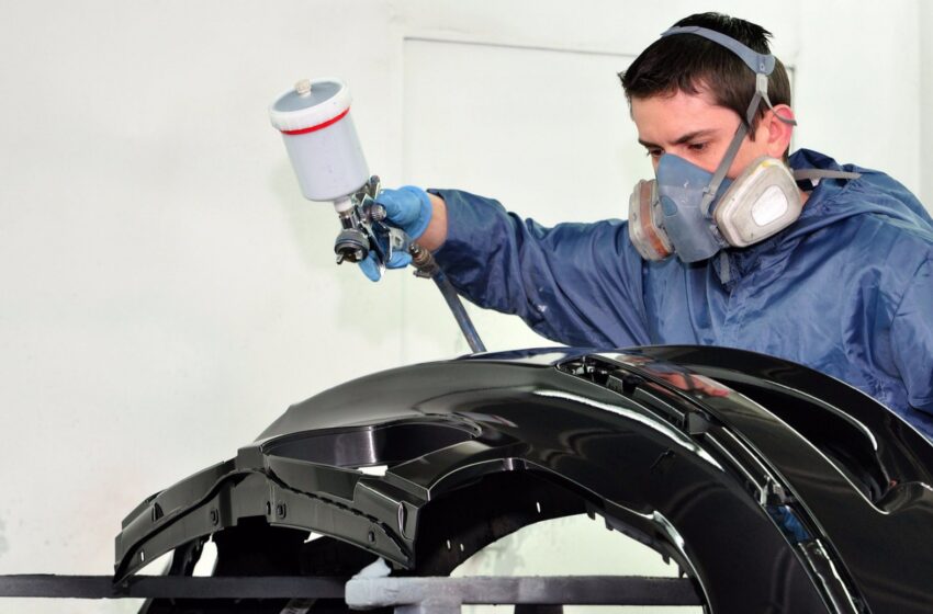  SC Metal Autocentre SRL angajează, tinichigiu, vopsitor și mecanic auto, în Bistrița
