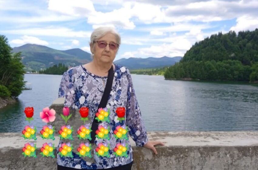  La Mulți Ani, stimabilă doamnă învățătoare Raveca Candale!
