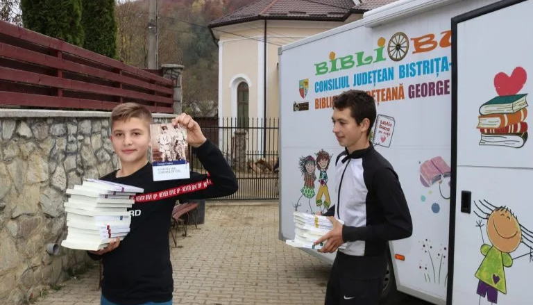  Biblioteca pe roți”, un proiect de succes al Bibliotecii Județene ”George Coșbuc” din Bistrița-Năsăud