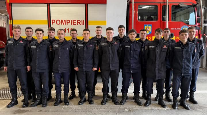  16 viitori pompieri salvatori încep de astăzi stagiul de practică la ISU Bistrița-Năsăud.