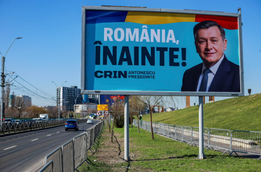  Cât costă panourile lui Crin Antonescu. 500 de „fețe” împărțite de PSD, PNL și UDMR. Sâmbătă, mare miting la Cluj-Napoca