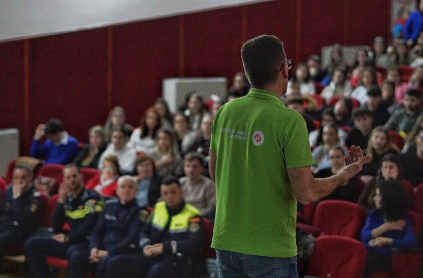  BE COOL– GÂNDEȘTE ÎNAINTE! – O campanie destinată liceenilor, de promovarea a unei conduite responsabile în trafic. FOTO