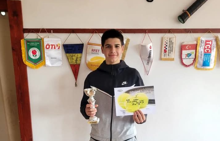  Tenis: Mihai Roșu-Mareș, vicecampioan la Cupa Giroc de la Timișoara