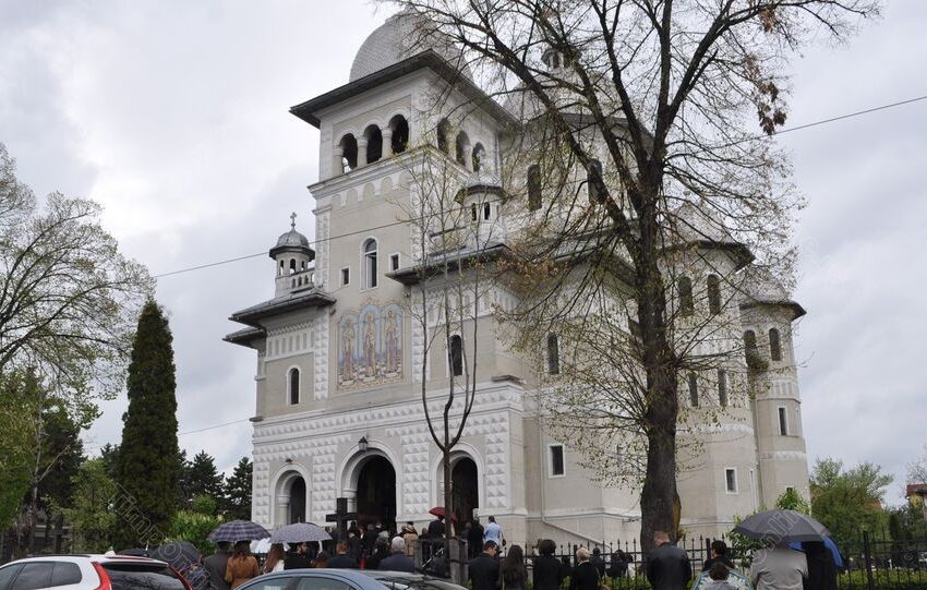  Sprijin financiar de 750.000 lei pentru unitățile de cult din Bistrița-Năsăud