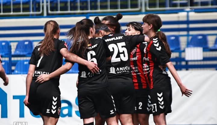  Fotbal Feminin: Gloria Bistrița pulverizează pe Olimpia U Cluj cu 5-0
