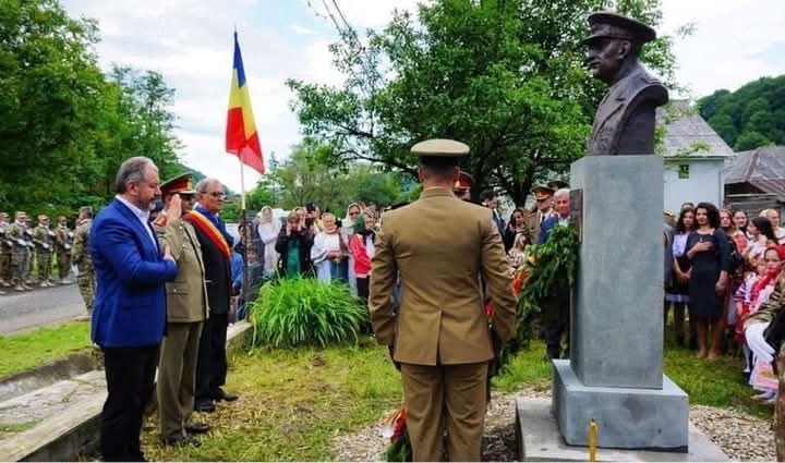  Emil Radu Moldovan:  La mulți ani, veteranilor noștri! La mulți ani, România!