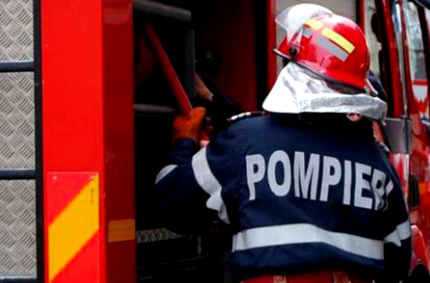  Incendiu izbucnit la un autoturism în această dimineață la Sărata