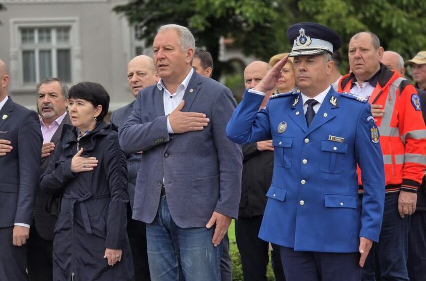  Emil Radu Moldovan: Cinste eroilor neamului românesc! Hristos S-a Înălțat! FOTO