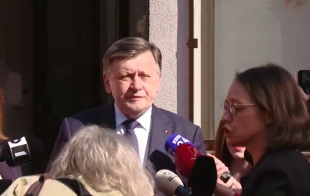  Crin Antonescu, la ieșirea de la urne: Am votat pentru o Românie unită și demnă
