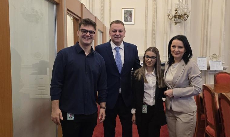  Senatorul Cristian Nicula: Internship la Senat = Școala reală a democrației