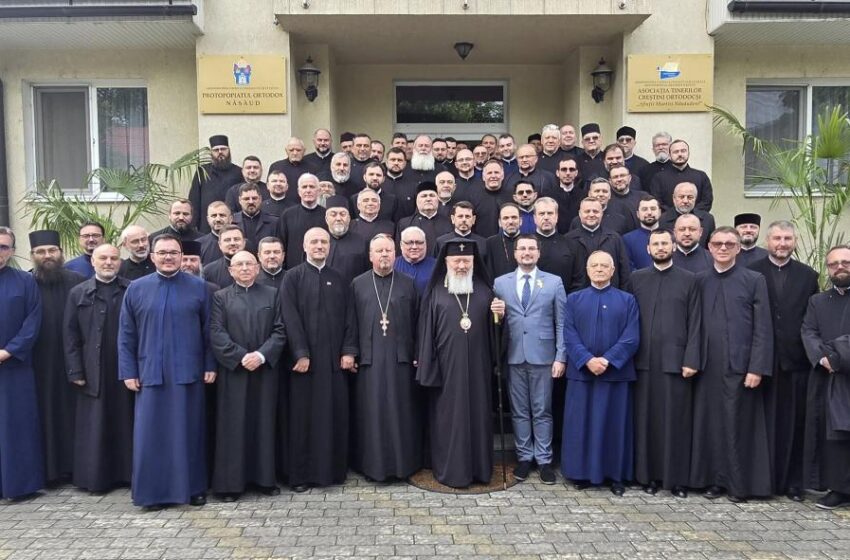  Întâlnirea Preoțească de Primavară în prezența Mitropolitului Andrei la Năsăud. FOTO