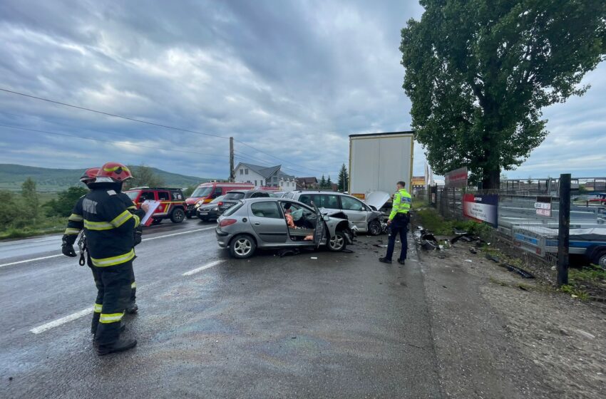  Accident rutier între Unirea și Livezile. Două persoane au fost transportate la spital