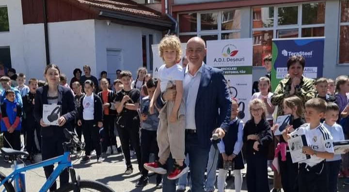  Cristian Niculae, Directori ADI Deseuri: Împreună cu elevii din 10 școli, am învățat să reciclăm! FOTO