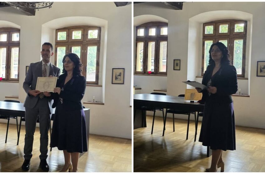  Monica Buboly, distinsă cu renumitul ordin „Palmes académiques” de către Republica Franceză. FOTO