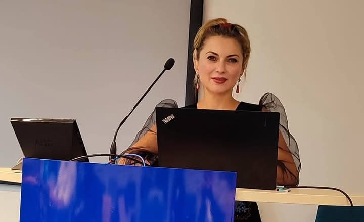  La Mulți Ani, Elena Bărbos!