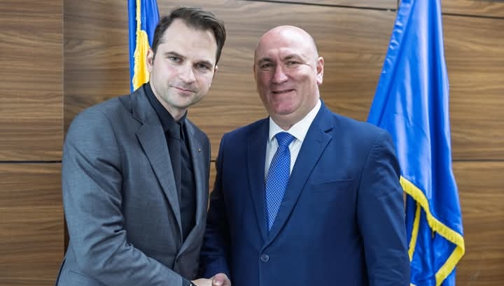  Gabriel Lazany: Astăzi am mai făcut un pas spre un oraș mai verde și mai independent energetic. FOTO