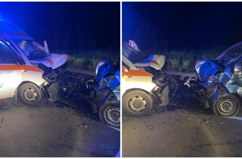  O ambulanță a SAJ a fost implicată într-un accident rutier la Șieu&Sfântu. FOTO