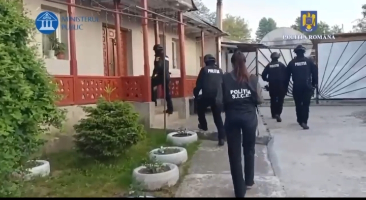  Percheziții în Bistrița-Năsăud în cadrul operațiunii JUPITER. VIDEO