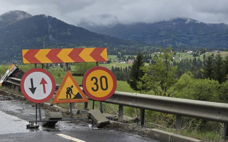  CNAIR pregătește 10 mil. lei pentru consolidarea DN17 între Mureșenii Bârgăului – Piatra Fântânele