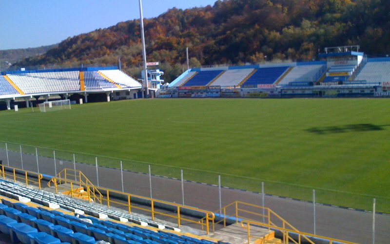  Creditorii aprobă vânzarea Stadionului „Jean Pădureanu” la prețul oferit de Primăria Bistrița