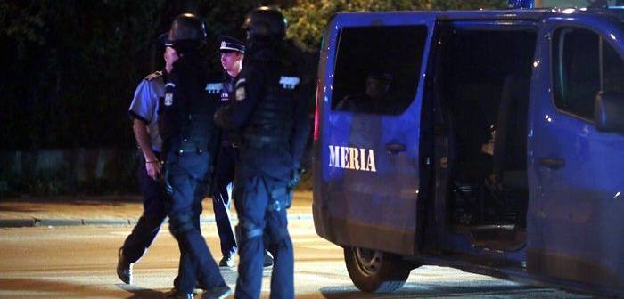  Scandal între o femeie și doi bărbați seara trecută pe Drumul Cetătii. Au intervenit jandarmii