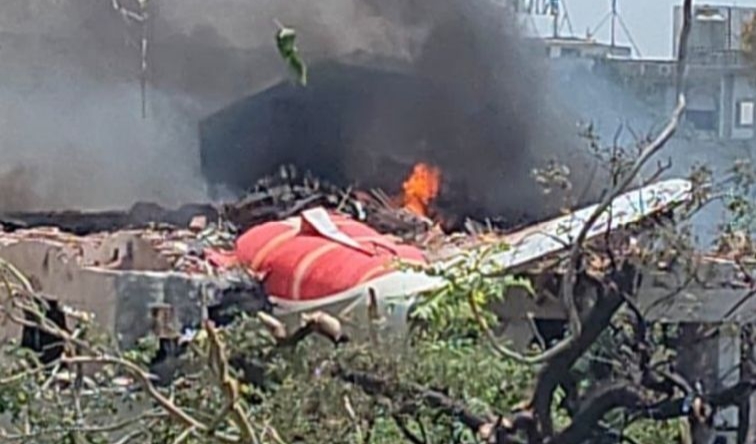  Un avion cu 242 de pasageri s-a prăbușit pe aeroportul Ahmedabad, în India