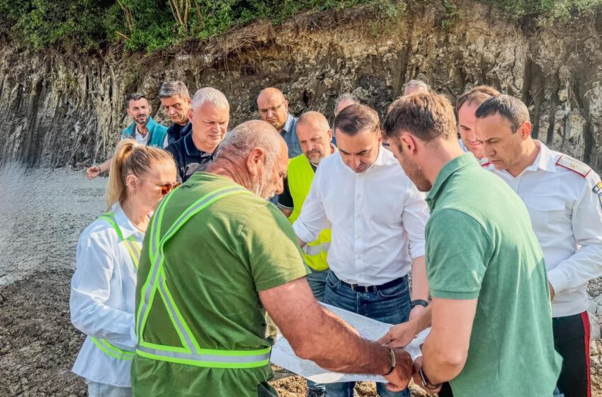  Ministrul Bogdan Ivan a revenit la Praid pentru supraveghierea ritmului lucrărilor. FOTO