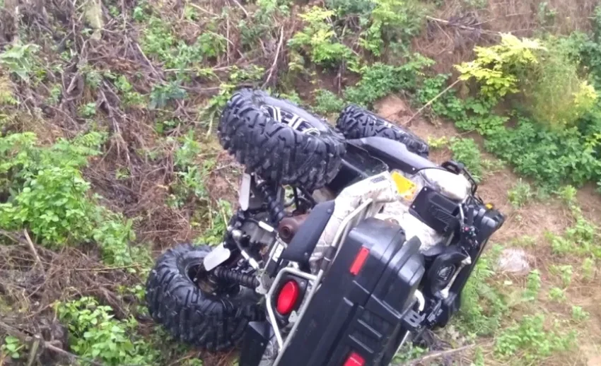  Accident ATV în zona împădurită a orașului Sângeorz-Băi. O victimă are nevoie de îngrijiri medicale
