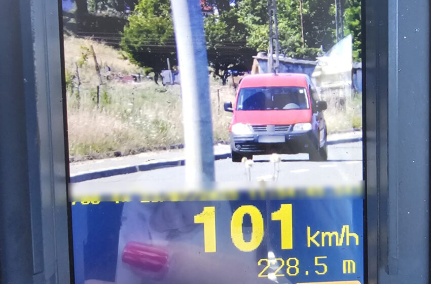  Filtre ale polițiștilor pentru șoferii care încalcă regimul legal de viteză. FOTO
