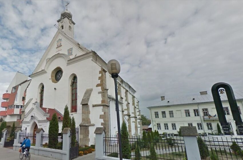  Activități recreative pentru 50 de tineri organizate de Biserica de la Coroana