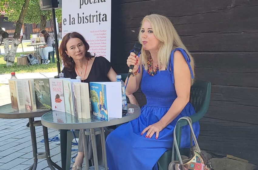  POEZIA E LA BISTRIȚA. Scriitoarea Ioana Nicolae a vorbit despre cărțile ei și despre Sângeorz Băi. În public a fost prezent și Mircea Cărtărescu. VIDEO