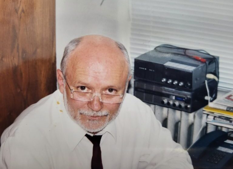 Poetul Emil Dreptate ar fi împlinit azi 79 de ani: 13 iulie 1946-24 august 2018- POEM PENTRU ABSENȚĂ