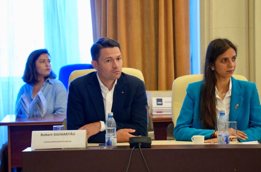  Robert Sighiartău, inițiator al unui proiect care taie „ajutorul de pensionare” de 36.000 de euro al judecătorilor CCR. FOTO