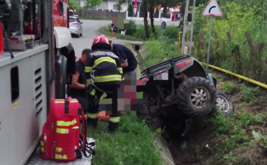  Accident rutier la Fântânele cu un ATV răsturnat. Un tânăr de 17 ani este transportat la spital